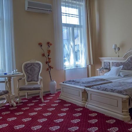 Hotel Astoria Сату-Маре Экстерьер фото