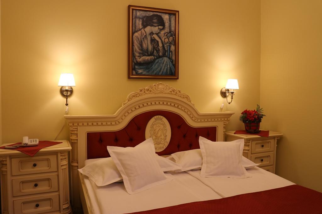Hotel Astoria Сату-Маре Номер фото