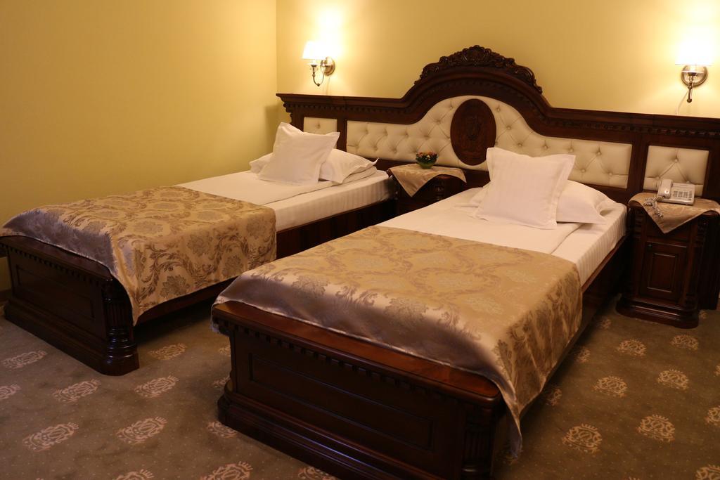 Hotel Astoria Сату-Маре Номер фото