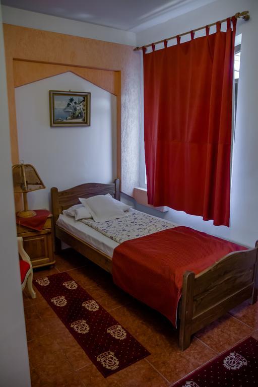 Hotel Astoria Сату-Маре Экстерьер фото