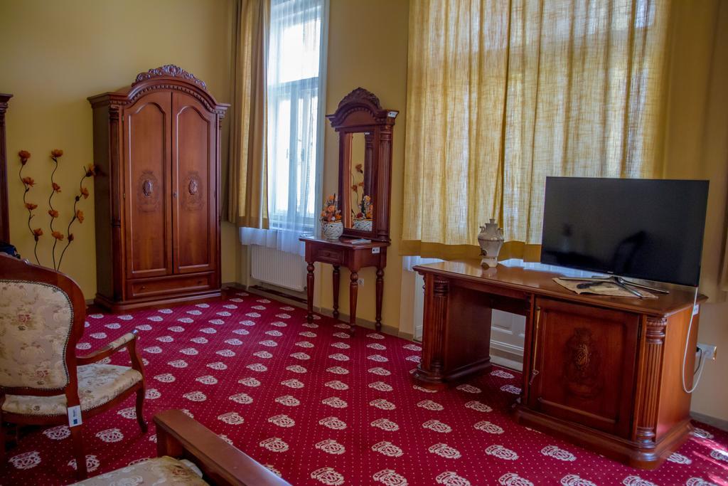 Hotel Astoria Сату-Маре Экстерьер фото