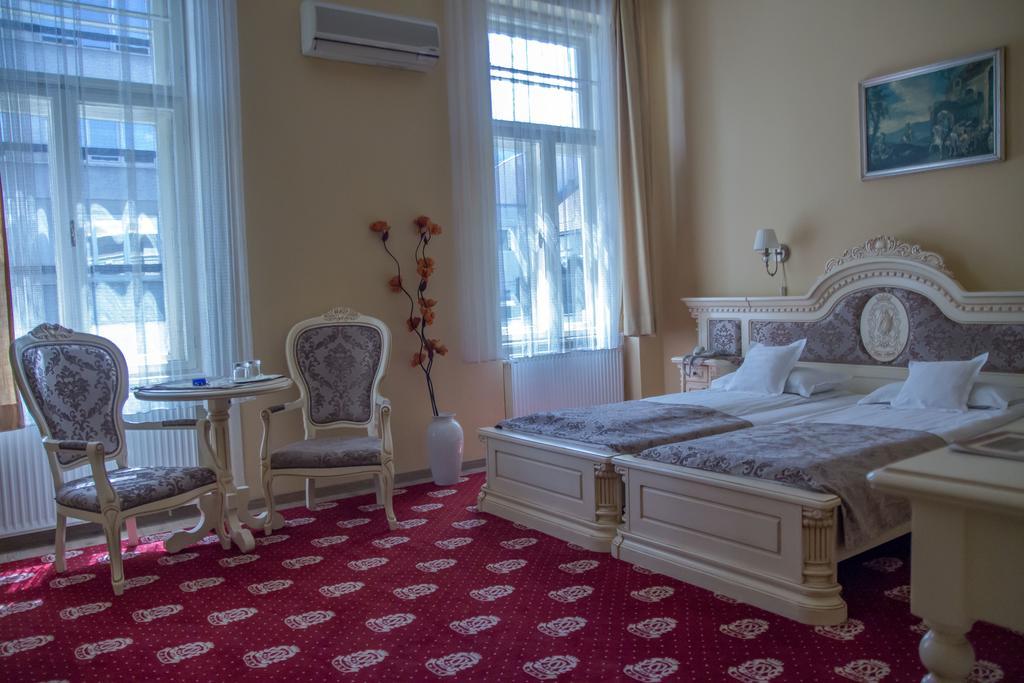 Hotel Astoria Сату-Маре Экстерьер фото