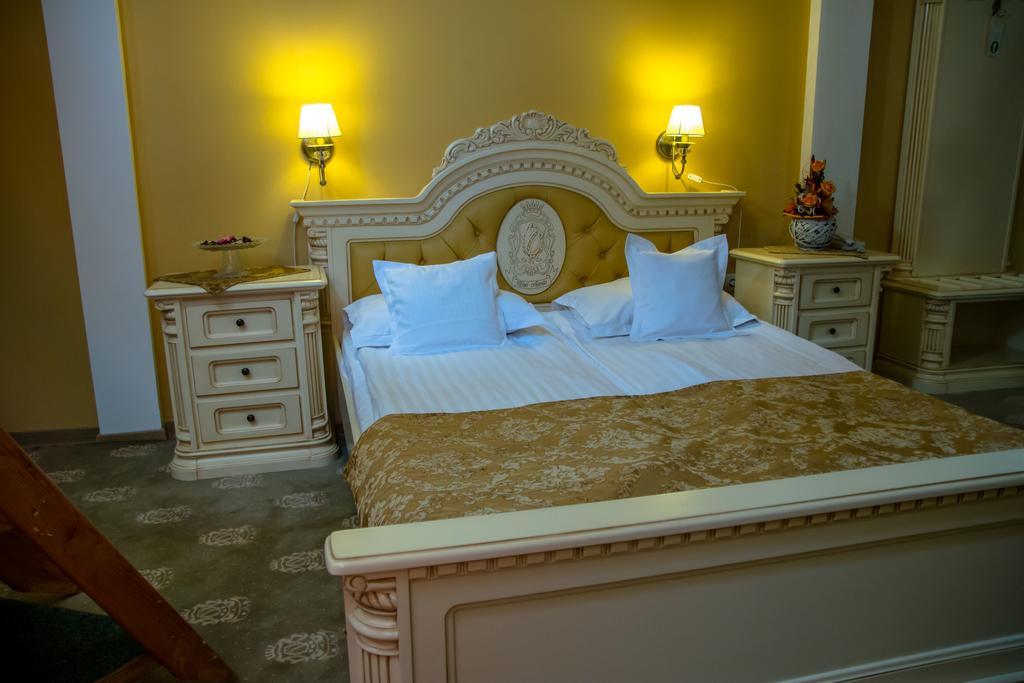 Hotel Astoria Сату-Маре Экстерьер фото