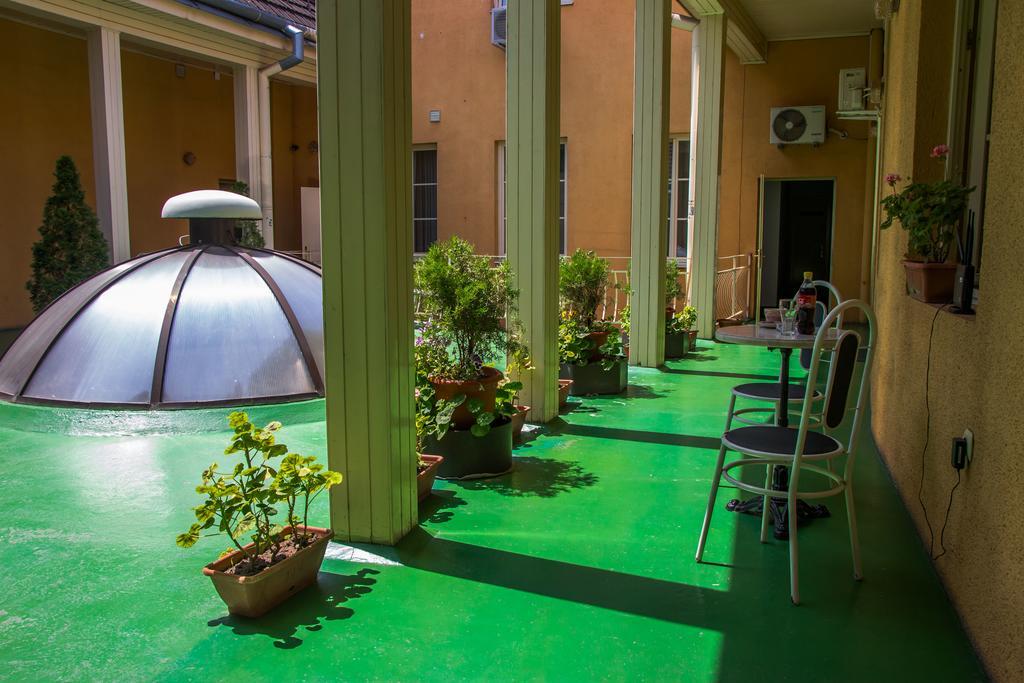 Hotel Astoria Сату-Маре Экстерьер фото