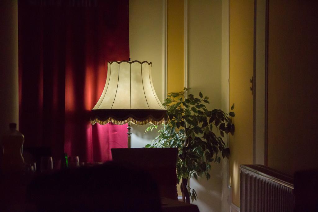 Hotel Astoria Сату-Маре Экстерьер фото